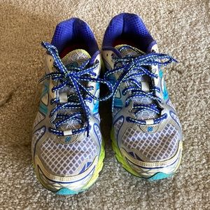 New Balance 870 v3, Rev Lite size 6.5 womens